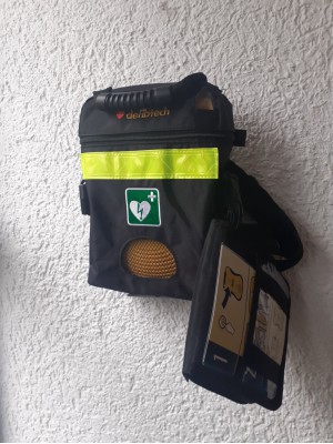 Defibrillator